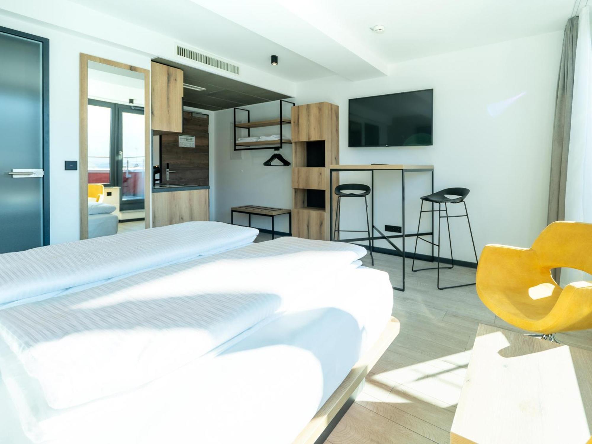 B&B Hotel Albstadt-Hbf 외부 사진